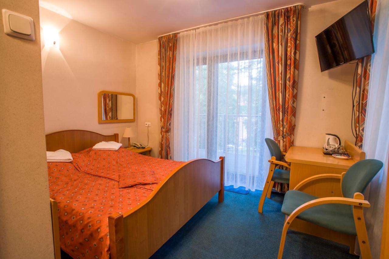 Farys - centrum Krynicy na wzgórzu wśród ciszy ze wspaniałymi tarasami widokowymi, sauna, jacuzii, siłowna, prywatny parking Krynica-Zdrój Exterior foto